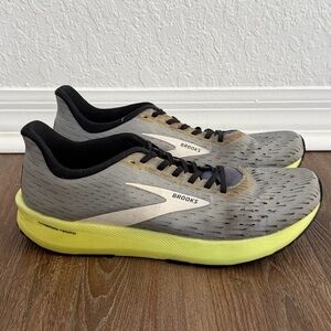 Brooks Men’s Gray & Yellow Running Shoes
